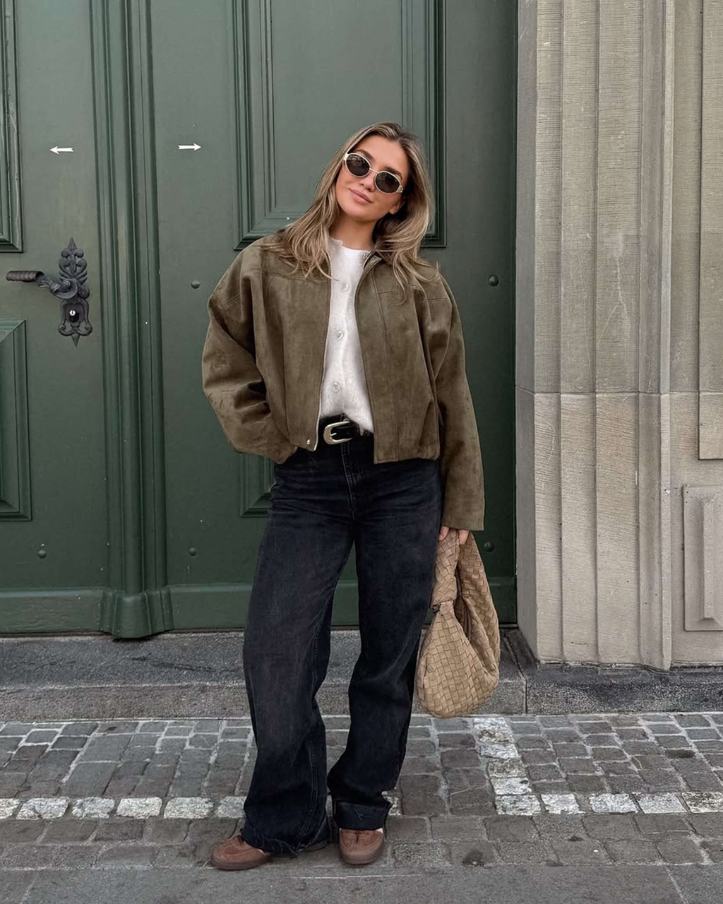 Vintage Suede Bomberjacke in Oliv Eleganter Stil und Zeitloses Design-Jackets-WUNDERLOOK